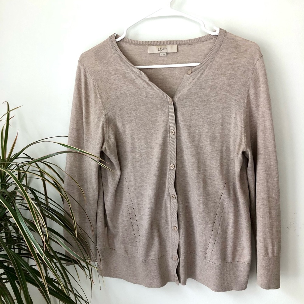 🌿 LOFT Cardigan